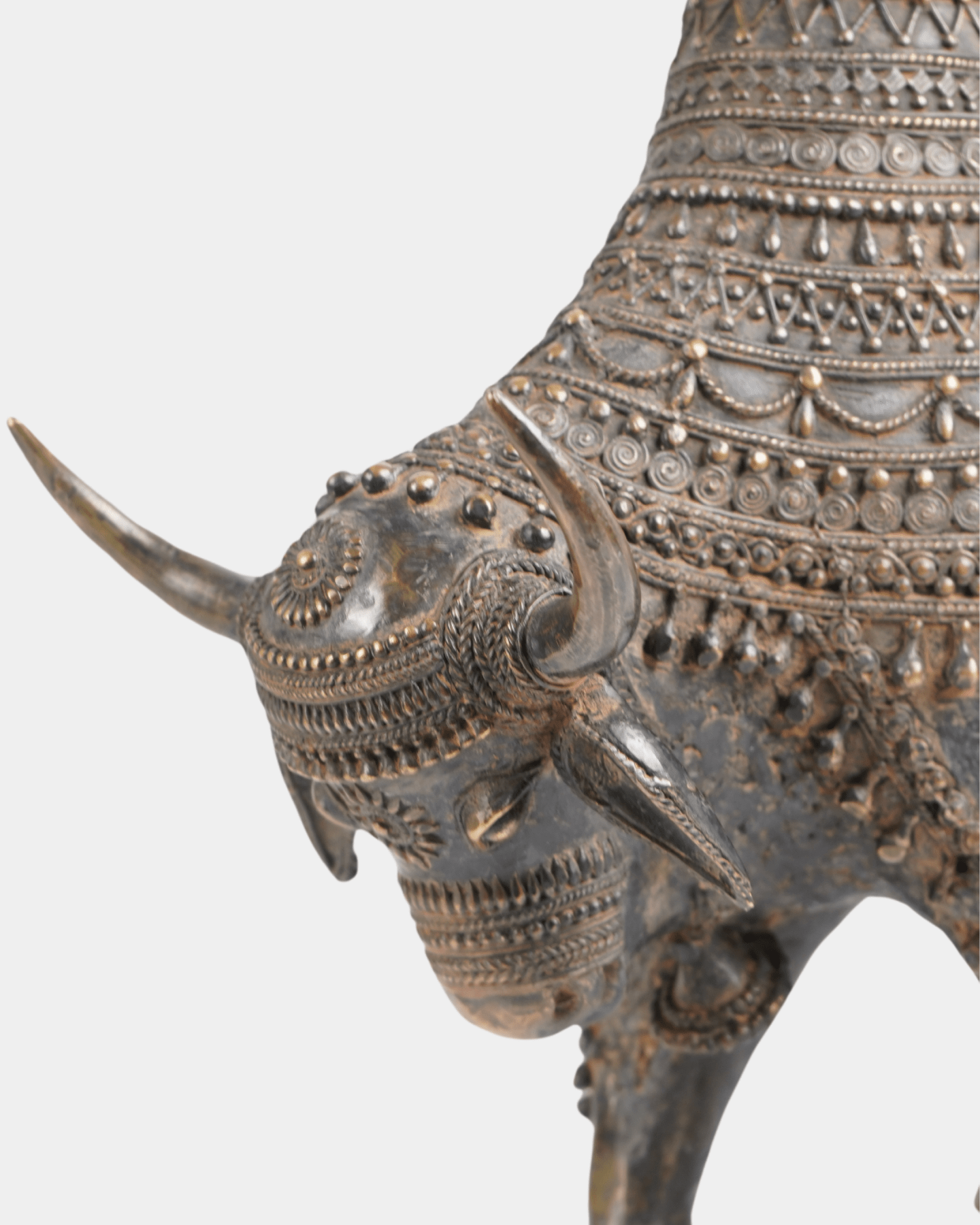 Dhokra Antique Bull Brass Statue - Marble Lotus - Get Dhokra Antique Bull Brass Statue | Marble Lotus